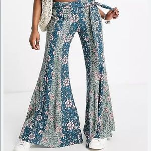 Free people Bali flare pants NWT
